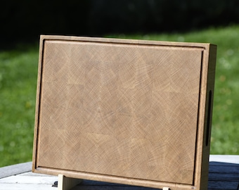 High-quality end grain oak cutting board Handcrafted with circular grain – Oiled & sanded Unique piece made of solid wood, Charcuterie Board