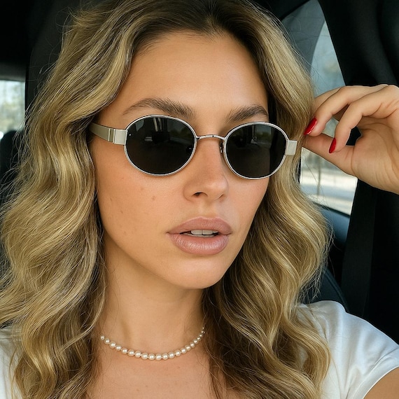Retro Oval Metal Frame Sunglasses | Vintage Round Shades for  display picture 2