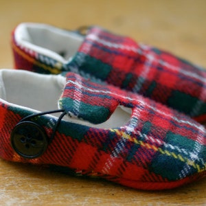 Baby&#39;s First Christmas Shoes - Holiday Red Plaid Loafer Baby Booties
