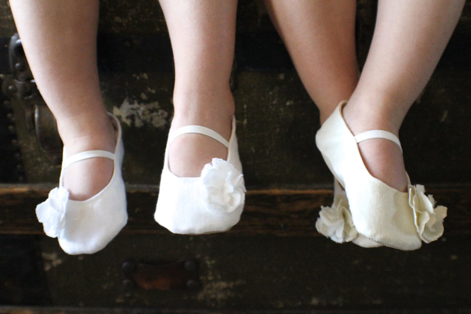 white or ivory linen baby girl shoes - ballet flats - toddler girl shoes - easter shoes - christening shoes - flower girl shoes