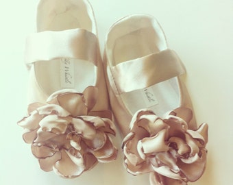 Champagne Oro Satin Flower Girl Scarpe, Scarpe bambina, Scarpe bambina bambina