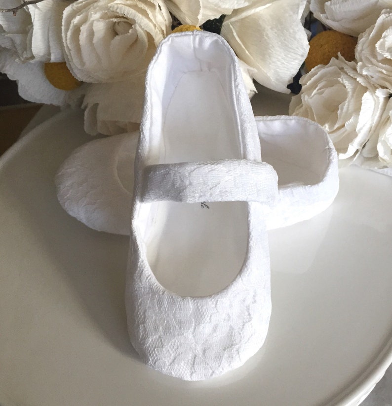 Lace Flower Girl Shoes, Baby Girl Shoes, Toddler Girl Shoes, Ivory Lace Mary Janes, White Lace, Blush Lace, Shabby Baby White