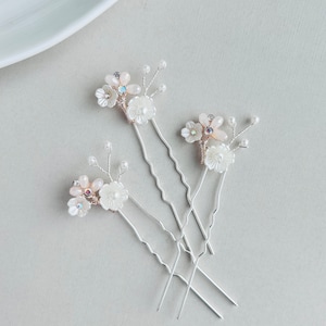 Flower Hair Comb, Wedding Hair Pins, Floral Hair Piece, Flower Girl Hair Accessory, Bridal Hair Clip
