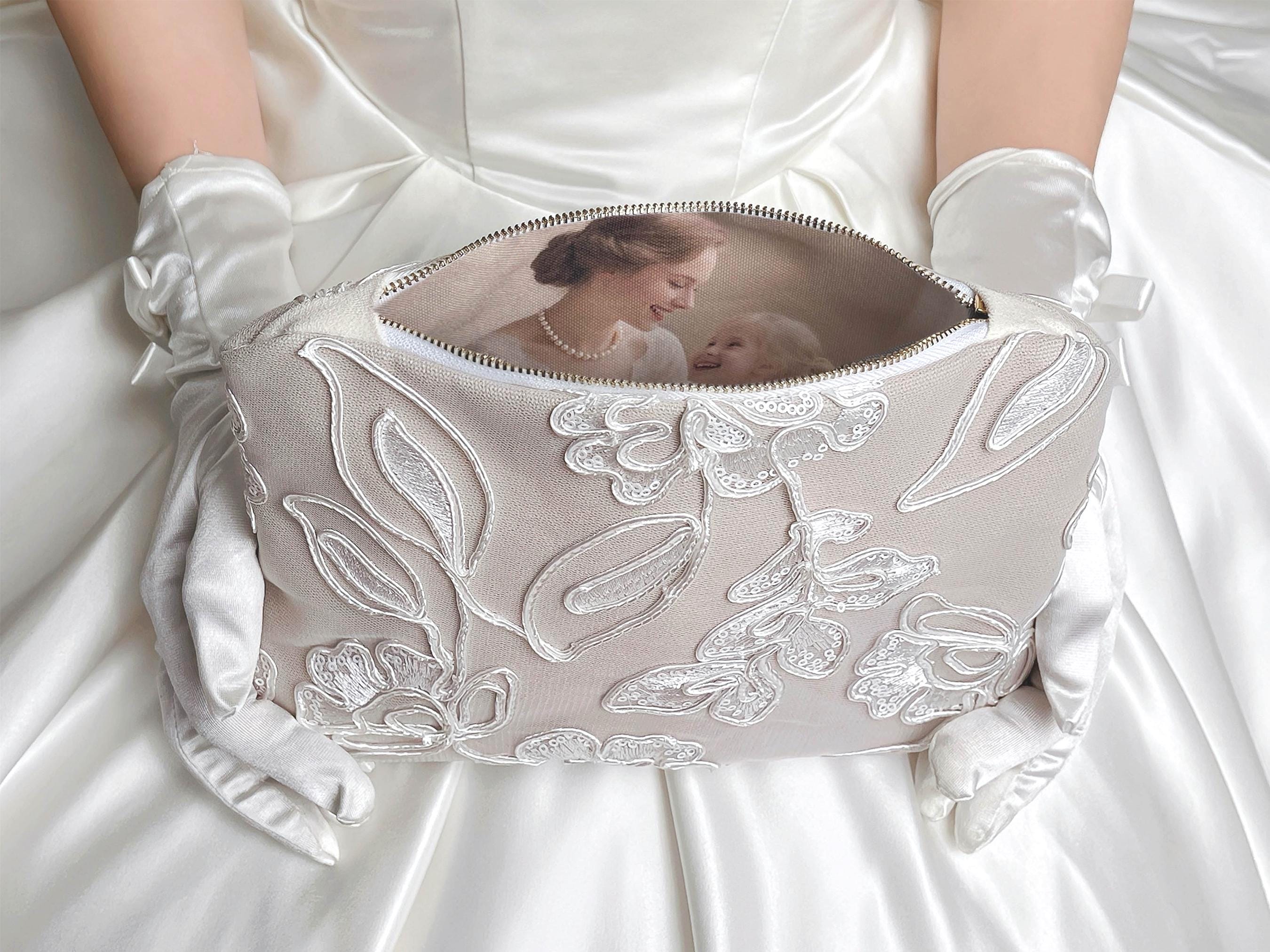 Personalized Wedding Purse, Handmade Photo Lining Purse, Mother of the  Groom Wedding Gift, Bride to Mom Gift, Thoughtful Wedding Keepsake - Etsy  Israel, image size:2700x2025