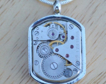 Unieke ketting gemaakt van vintage horloge-uurwerk uit de jaren 40