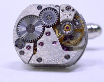 Lovely set of watch movement cufflinks , ideal gift for a wedding, anniversary or birthday