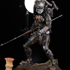 Predator Lone Wolf Statue 1/5 Scale 14.6 Inches Polystone Resin Sculpture Collectible