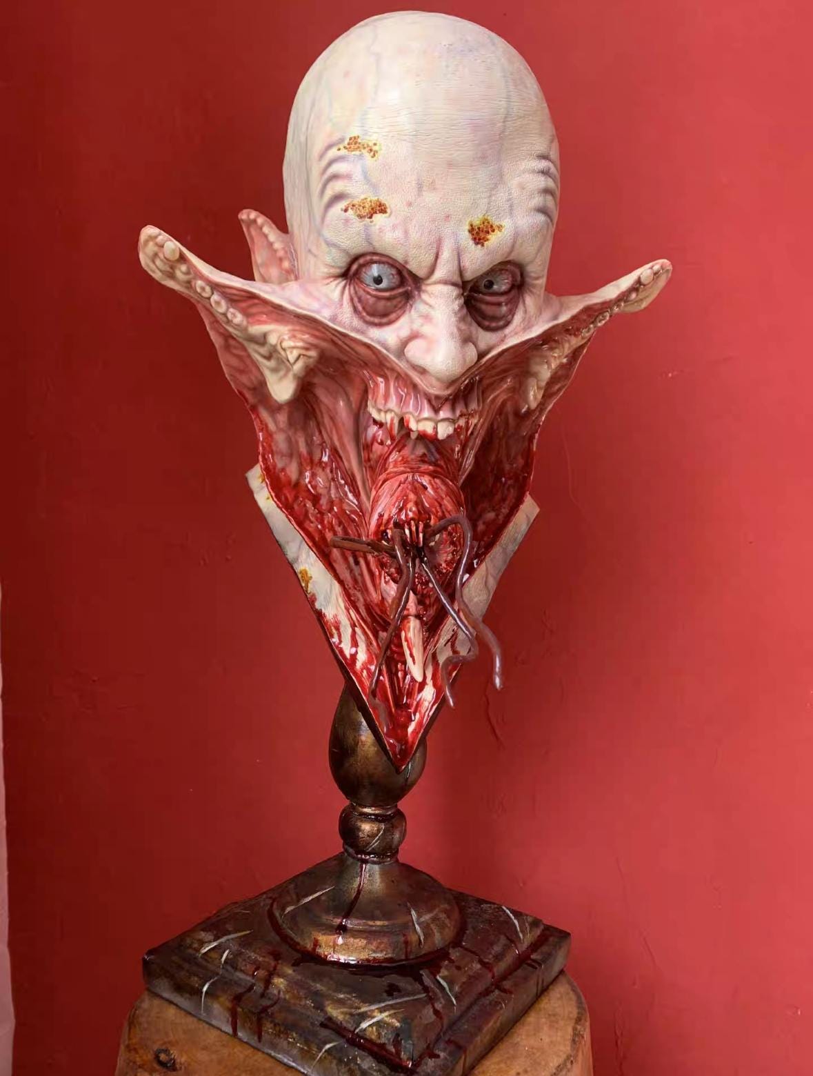 Blade II Reaper Nomak Life-size Statue – 1:1 Scale Split Jaw
