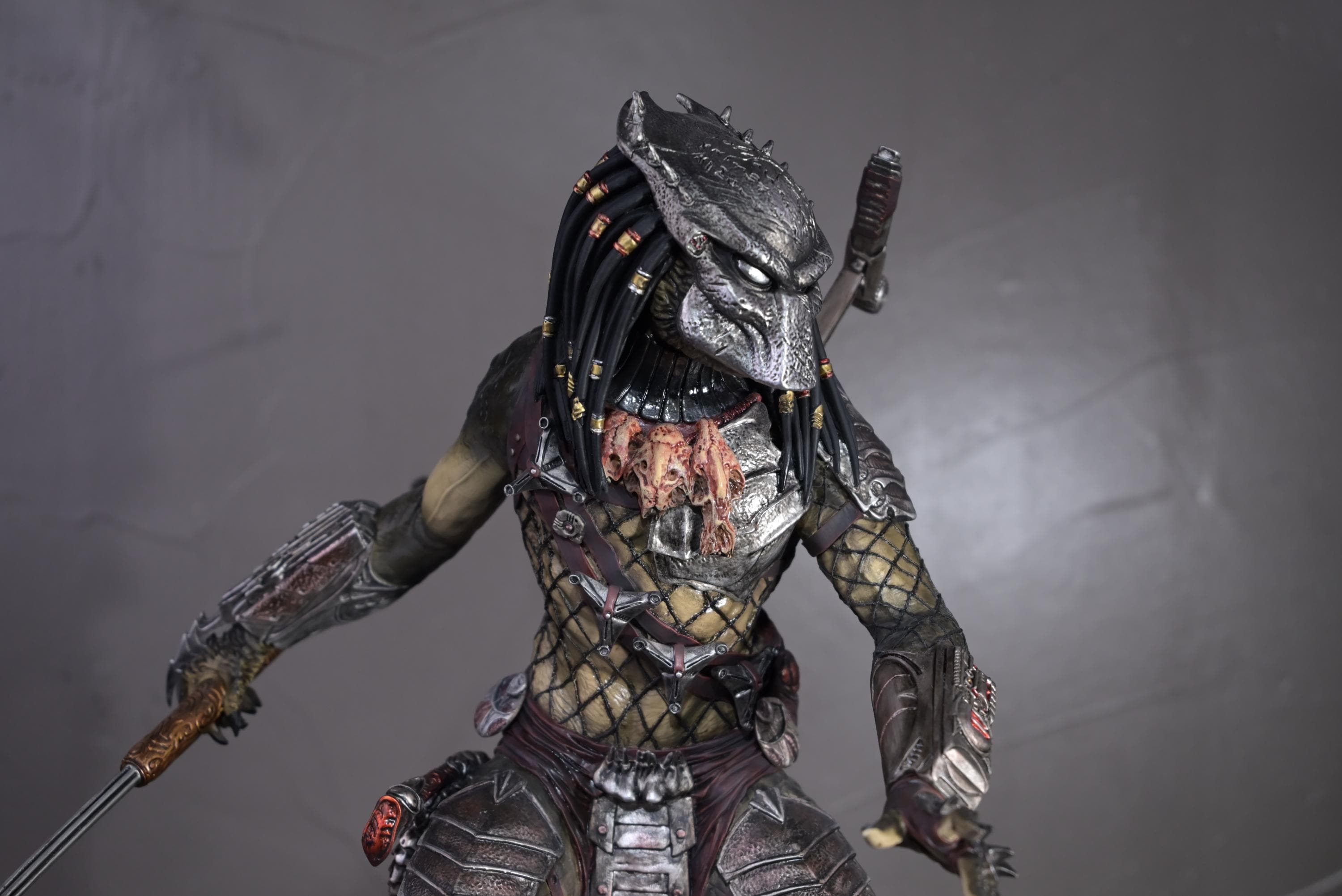 Predator life size statue - Etsy 日本