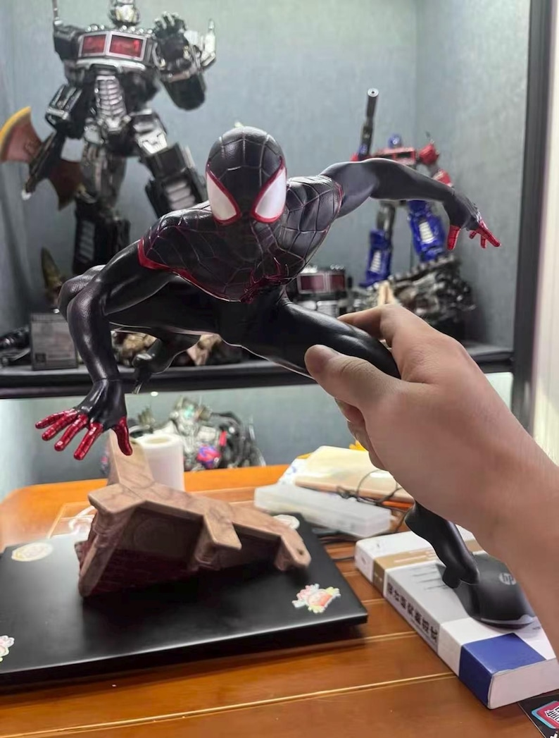 Miles Spider Man Statue 30cm Resin Collectible Figure Fully Painted Display Model image 5