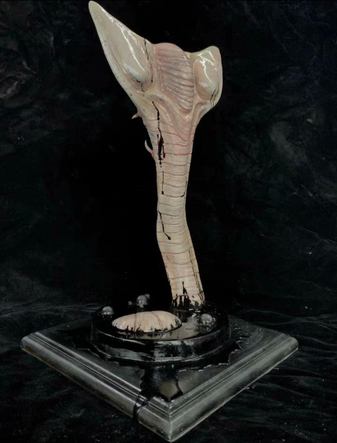 1:1 Scale “prometheus” Trilobite (heptopus) Statue – 38 Cm