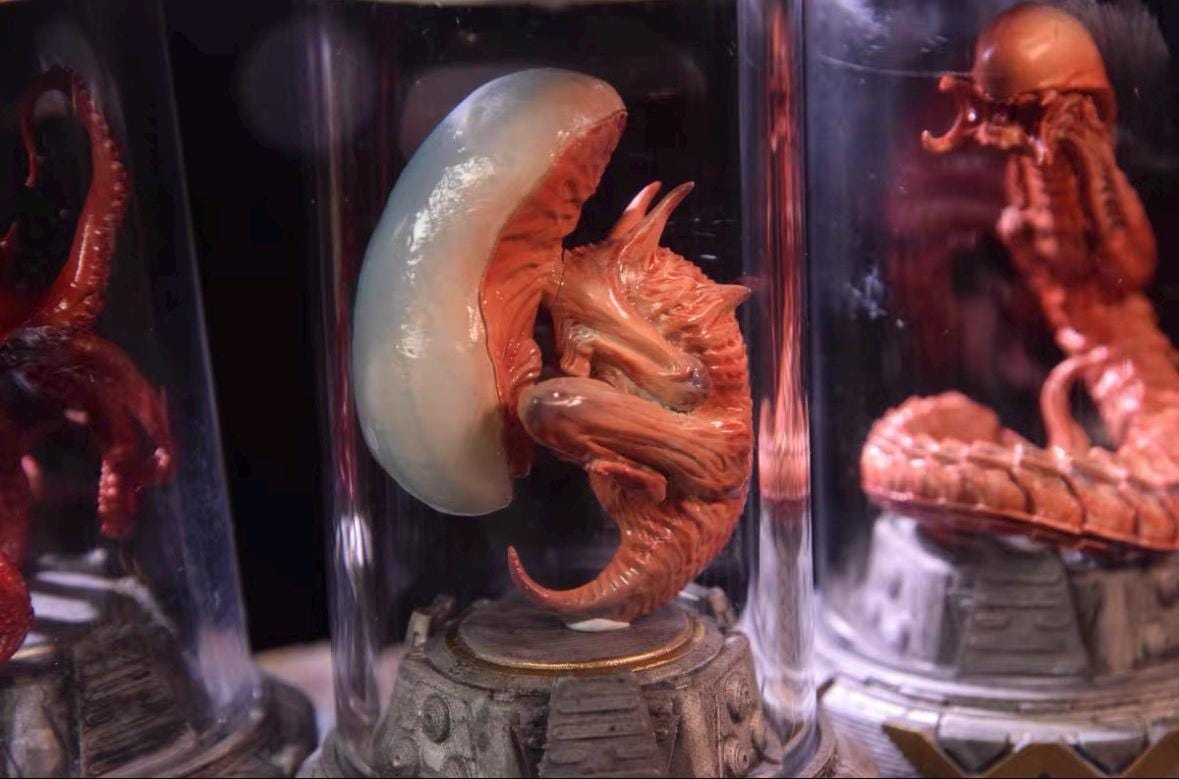 Alien Earth Set: Trypanohyncha Ocellus, Alien Embryo, Chestburster ...