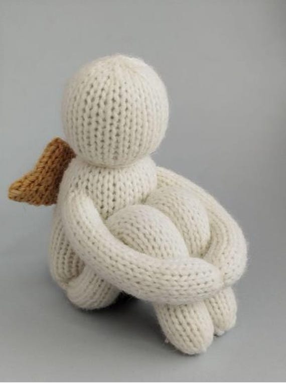 Christmas Sitting Angel Knit Pattern - Beginner Friendly Knitting