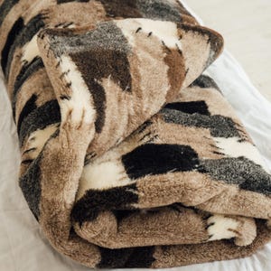 Manta de lana de oveja 100 % natural: cálida manta de lana premium, tamaño matrimonial