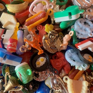 1950s Cracker Jack / Gumball Charms Mystery Scoop