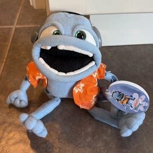 ヴィンテージ The Annoying Thing Crazy Frog ぬいぐるみ 9インチ 小
