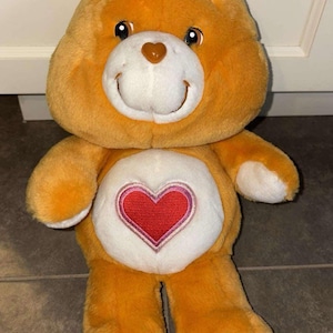 2004 Carlton Cards Peluche Tenderheart Care Bear, 40 cm (16 po.)