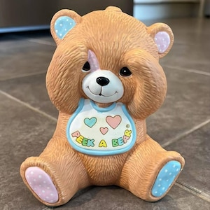 Vintage 1983 Enesco PEEK A BEAR Coin Bank Figurine 5.5 Inch