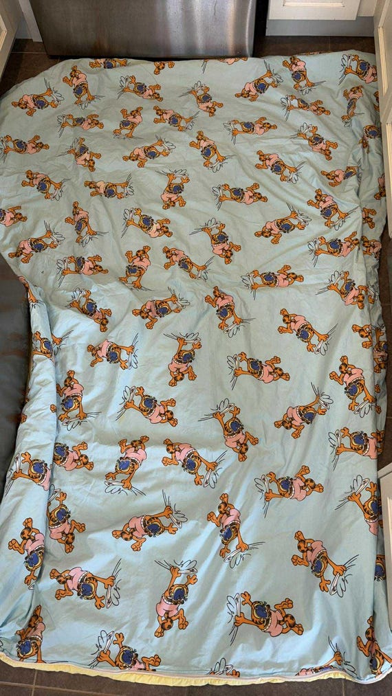 Vintage Garfield Twin Bed Comforter Blanket Reversible Surfing
