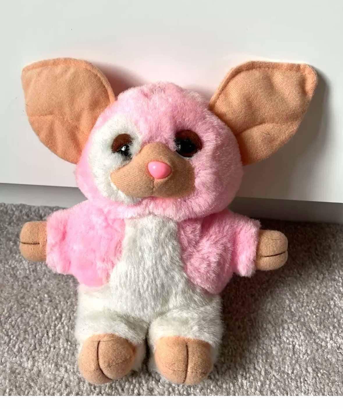 2002 Gremlins Gizmo Rosa e Bianco Ragazza Pastello Mogwai 8"