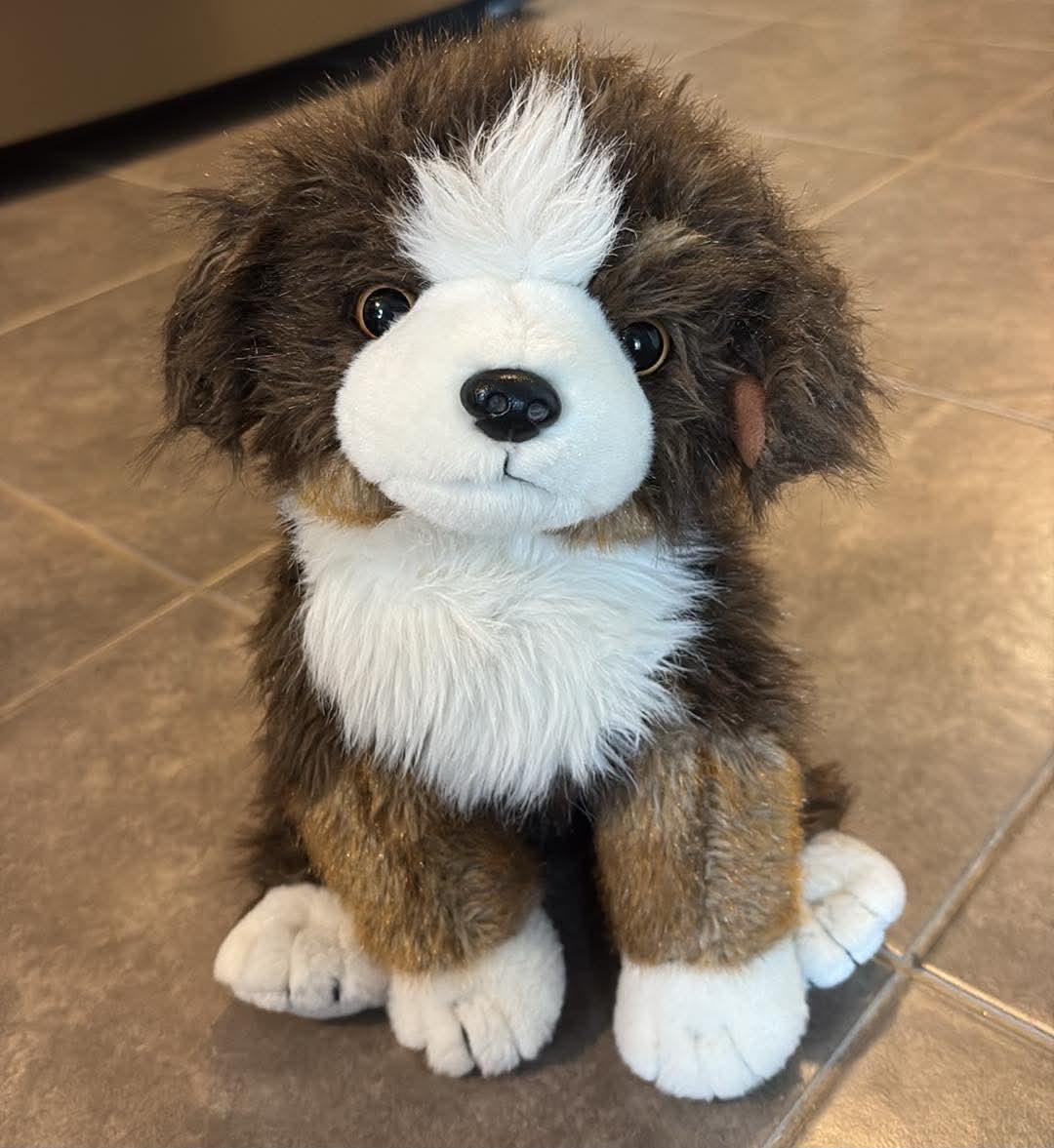 2002 Ty Classic Mugsy the Bernese Mountain Puppy Dog Stuffed
