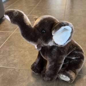 2001 Ty Beanie Buddy Trumpet The Elephant Dark Gray Retired Vintage Plush
