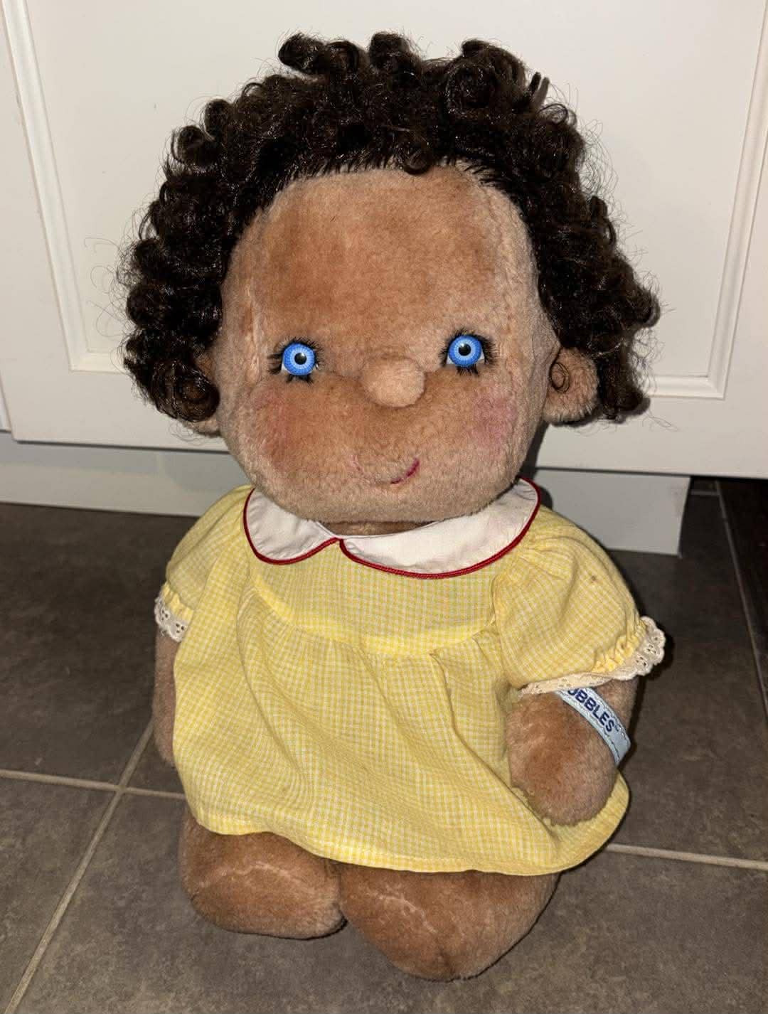 ヴィンテージ 1985 ケナー ハガバンチ バブルス ぬいぐるみ 黒髪