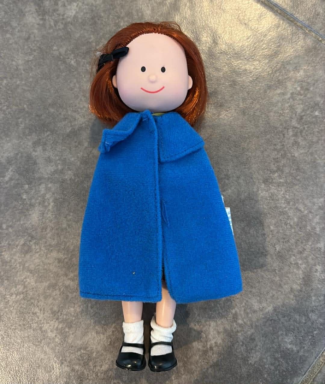 Vintage 1996 Madeline 8