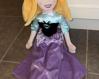Disney Store Aurora Briar Rose Sleeping Beauty Plush Doll Toy 16”