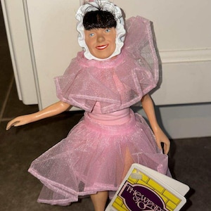 1989 Turner Presents Wizard of Oz Presents doll Ballerina pink