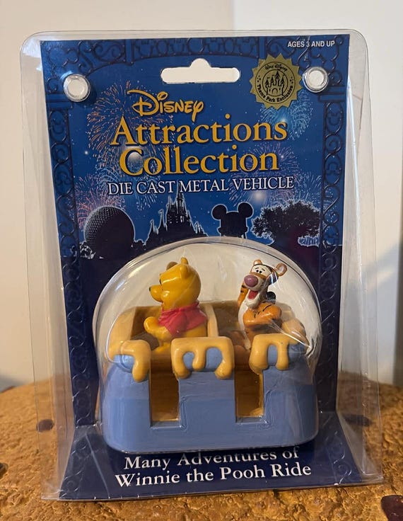 Disney Theme Park Collection Many Adventures of Winnie the Pooh