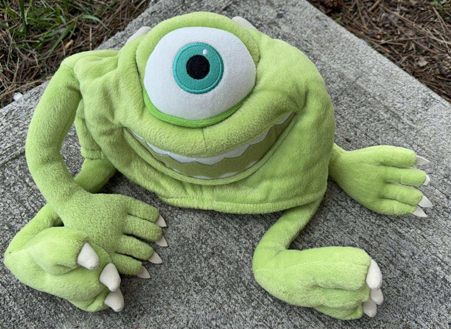 Vintage Tokyo Disney resort Mike Wazowski plush doll hat 11"