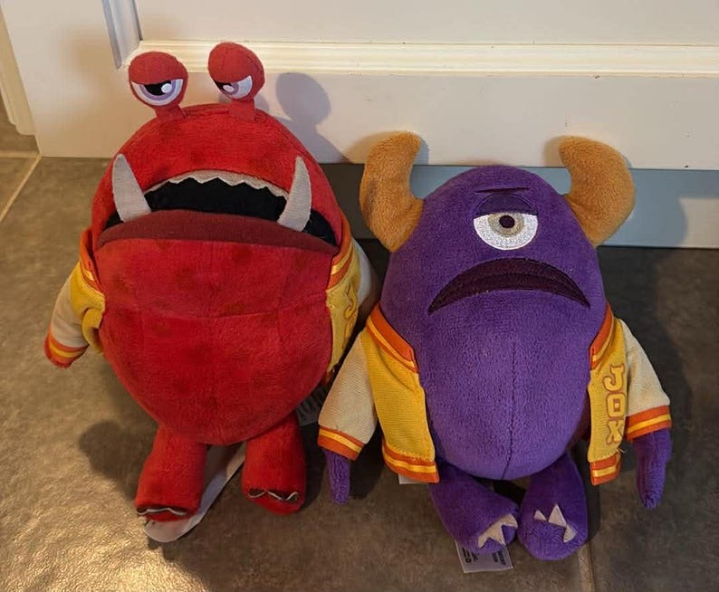 ディズニー モンスターズ・ユニバーシティ ぬいぐるみ 2体セット ビッグレッドとパーシー 画像 1