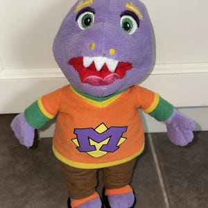 Chuck E Cheese Mr. Munch Plush Stuffed Doll 10&quot;