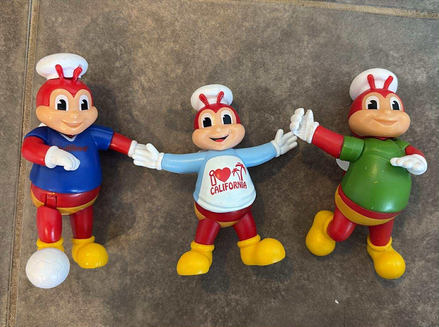 Jollibee ぬいぐるみ ジョリビー jollibee ぬいぐるみ - メルカリ