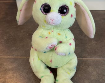 Ty Beanie Baby Bellies - Fern, a coelhinha verde da Páscoa, 15 cm