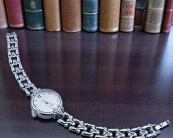 Montre-bracelet pour femme de style vintage avec chaîne à maillons - Cadran rond élégant, design minimaliste, cadeau pour elle, délicat, bijoux de tous les jours