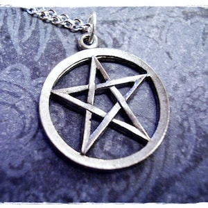 Silber Pentagramm Halskette - Antiker Pentagramm Anhänger aus Zinn an einer zarten Edelstahl-Kabelkette oder Anhänger