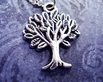 Collana con albero in argento - Ciondolo con albero in peltro antico su una delicata catena in acciaio inossidabile o solo ciondolo