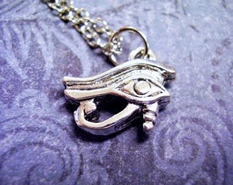 Collar Ojo de Horus de Plata - Colgante del Ojo de Horus en peltre plateado con una delicada cadena de acero inoxidable o solo el colgante