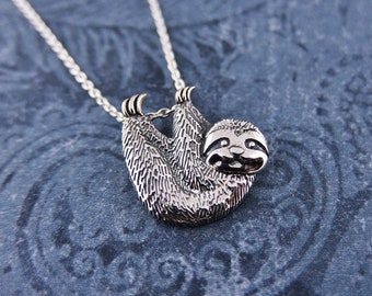 Sterling Silber Faultier Halskette - Sterling Silber Faultier Anhänger an einer zarten Sterling Silber Kabelkette oder Anhänger