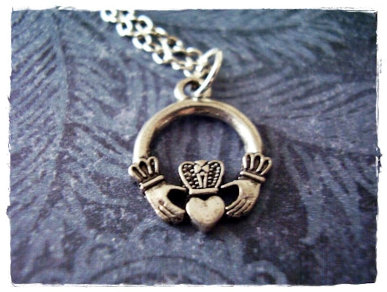 Silver Claddagh Necklace - Pewter Del Charm Max 56% OFF Limited time cheap sale a on