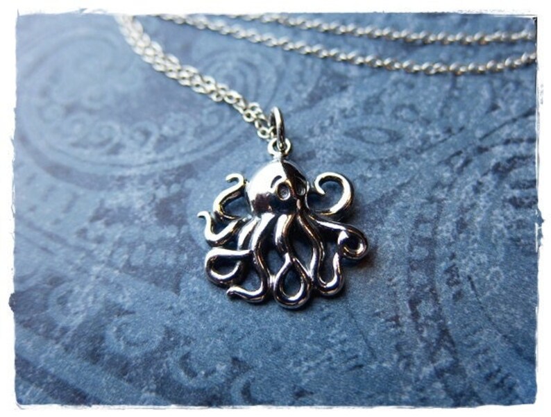 Silver octopus necklace Clearance