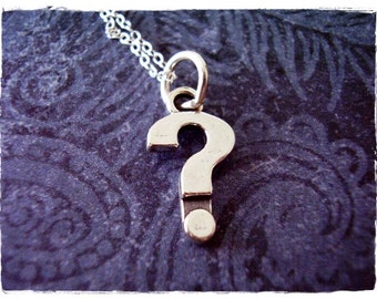 Collar de signo de interrogación de plata - Dije de signo de interrogación de plata esterlina en una delicada cadena tipo cable de plata esterlina o solo dije