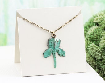 Verdigris Iris Necklace with Custom Pearl Color, Lightweight Hand Aged Green Patina Brass Flower Pendant Necklace, Spring Jewelry Gift