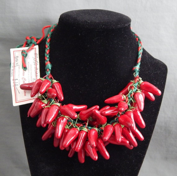 Vintage c.1979 Susan Shaw Red Chile Pepper Charm … - image 1