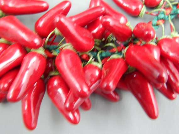 Vintage c.1979 Susan Shaw Red Chile Pepper Charm … - image 4