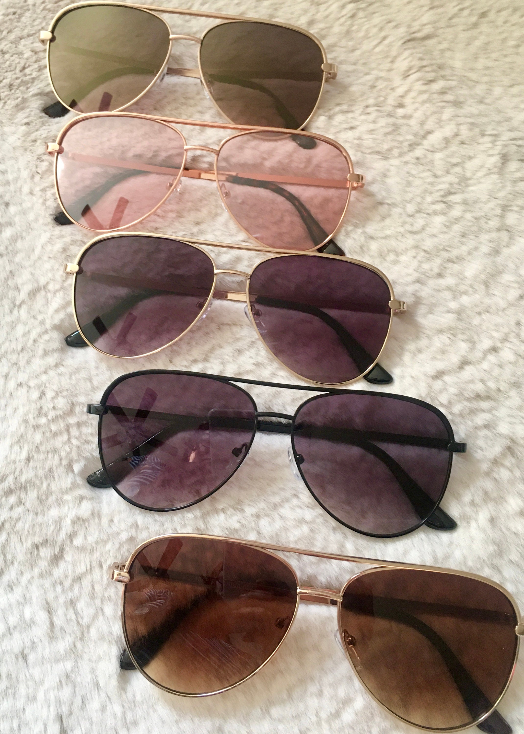 Aviator Sunglasses - Classic III - One Pair - Your Choice  display picture 1