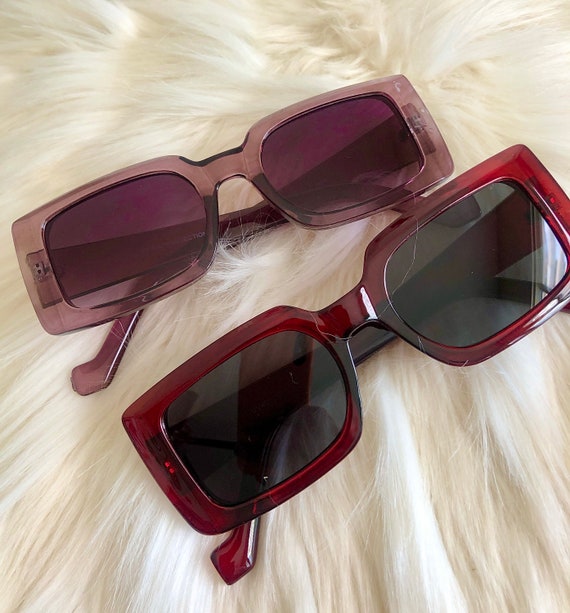 Vintage Sunglasses pick one‎ or both A guide to vintage sunglasses: How to pick a pair suited to  main image 4