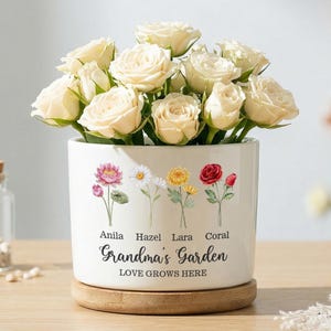 Pot de fleurs de naissance personnalisé, cadeau jardin de grand-mère pour maman, grand-mère, nounou, mini jardinière en céramique personnalisée avec noms